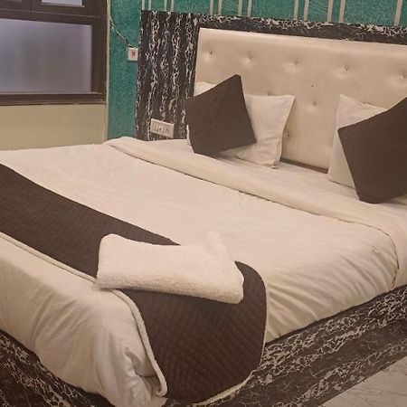 Airport Hotel Prince Palace By Byobhotels New Delhi Bagian luar foto