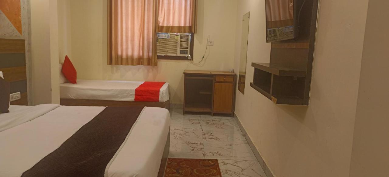 Airport Hotel Prince Palace By Byobhotels New Delhi Bagian luar foto